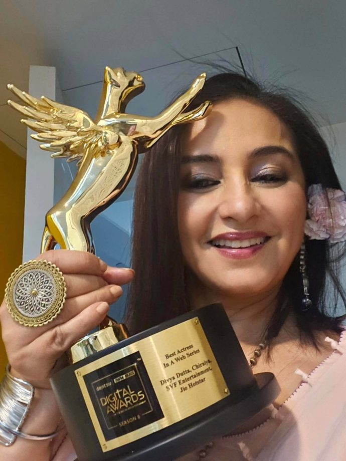 Divya Dutta Wins Her First Award For 'Chirraiya' At IWMBuzz Digital Awards Season 8 Says, 