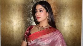 Janhvi Kapoor Stuns in Benarasi Kadiyal Sari at Anshula’s Wedding Festivities