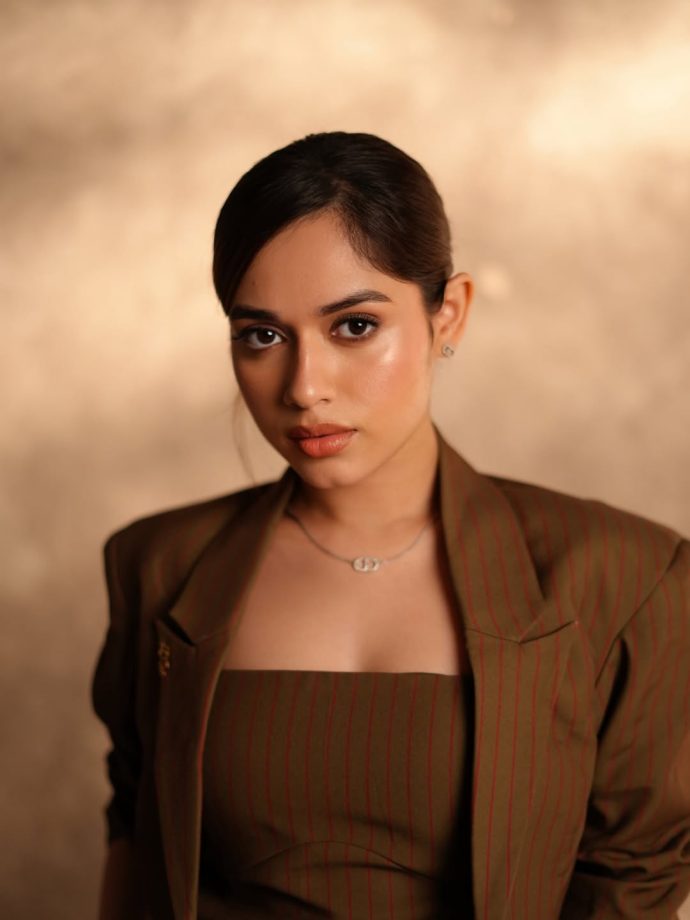 Jannat Zubair Owns Power Dressing in Chic Brown Co-Ord Look 999358