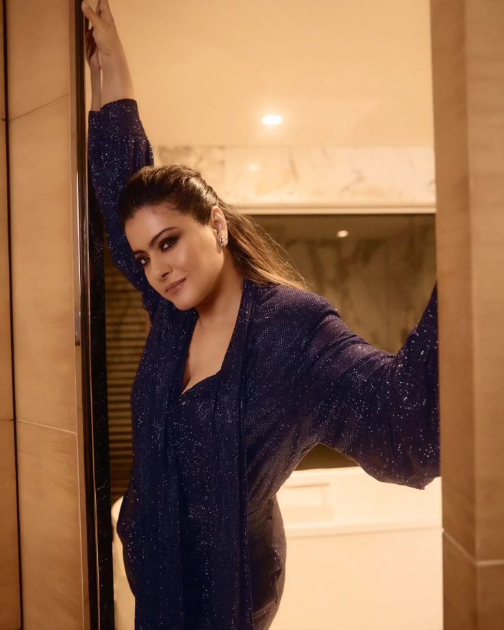 Kajol Shines in Purple Shimmer Co-ords, Serves Glam with a Personal Touch 1000818