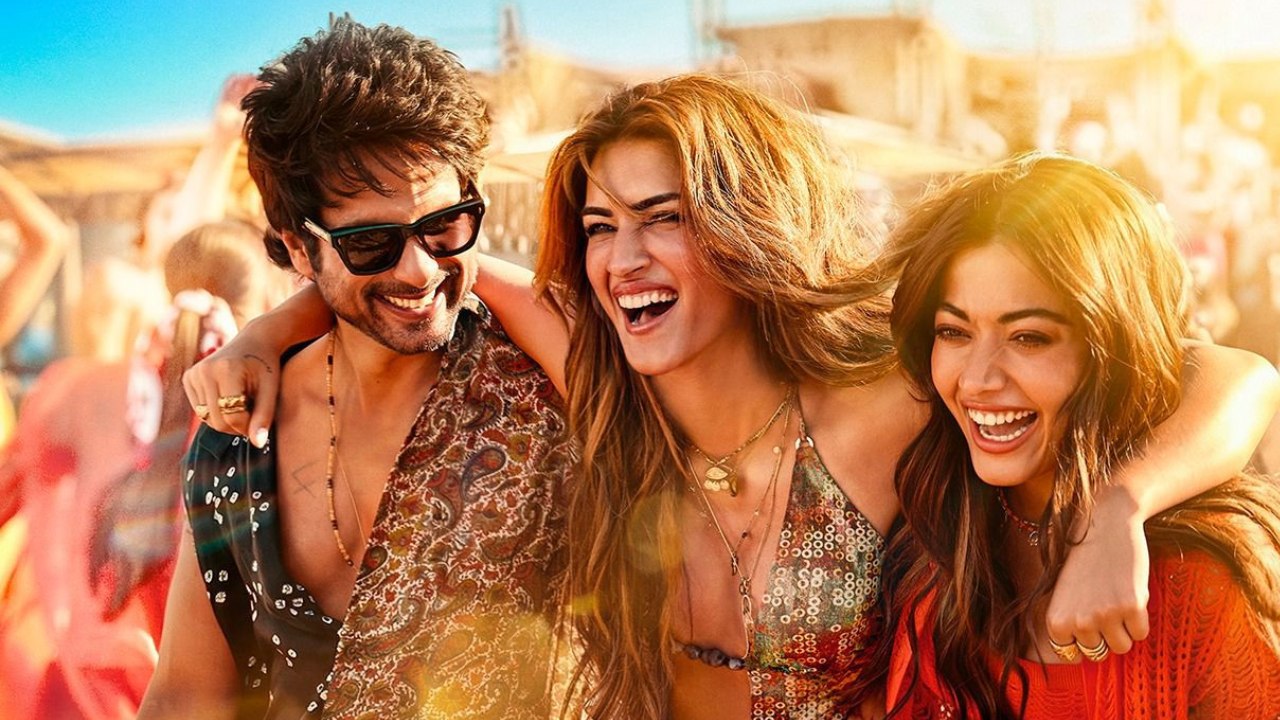 Maddock Films & Dinesh Vijan are all set to host a Grand Delhi Premiere For Cocktail 2! Shahid Kapoor, Kriti Sanon And Rashmika Mandanna To Attend - Deets Inside 999747