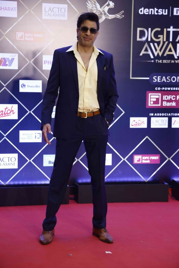 Men Who Owned the Red Carpet at IWMBuzz Digital Awards Season 8 with Their Statement Looks 1000923
