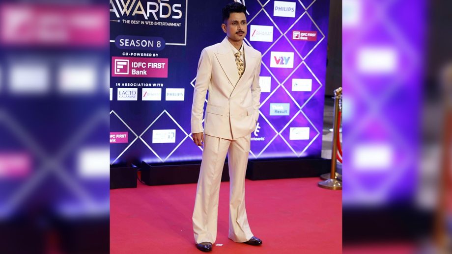 Men Who Owned the Red Carpet at IWMBuzz Digital Awards Season 8 with Their Statement Looks 1000914