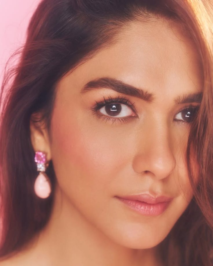 Mrunal Thakur Lights Up Pink Glamour in a Sparkling Mini Dress 1000037