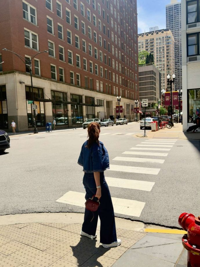 Mrunal Thakur Serves Effortless Street Style Goals in Chicago 1000699