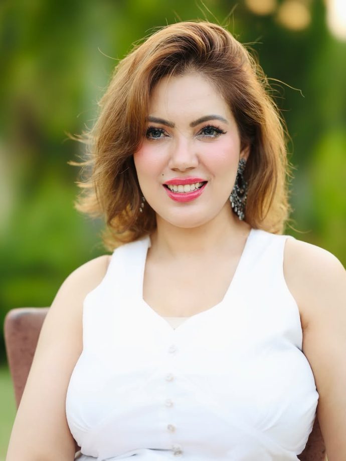 Munmun Dutta Keeps It Effortlessly Elegant in a Classic White Sleeveless Top 1