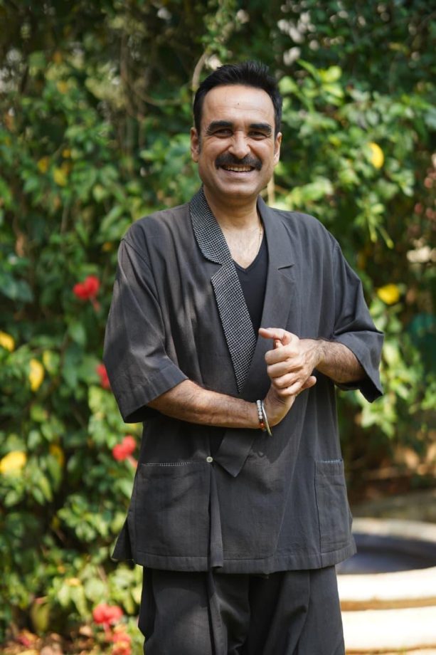 Pankaj Tripathi launches handloom venture ‘Tulo’ to empower local artisans and celebrate India’s rich weaving heritage 1000289