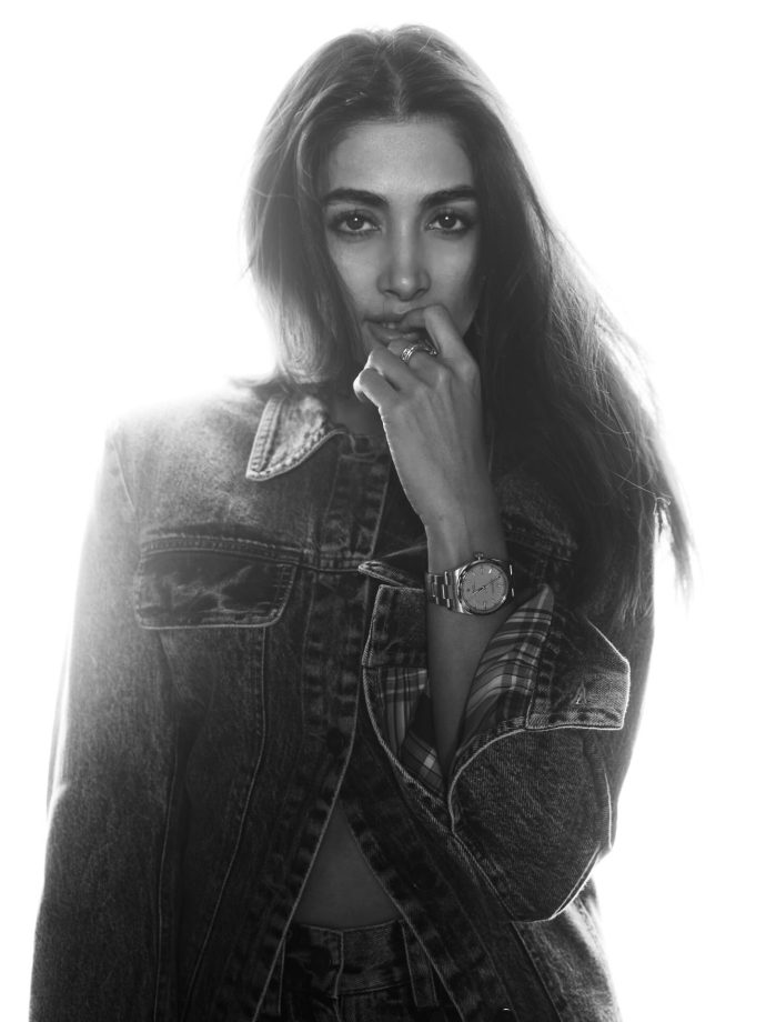 Pooja Hegde Serves Effortless Denim-on-Denim Style, Nails Casual Chic Trend 999390
