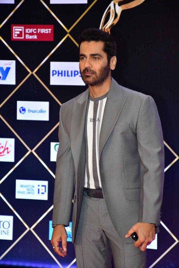 Red Carpet Moments: IWMBuzz Digital Awards Season 8: India’s Biggest OTT and Web Entertainment 1000350
