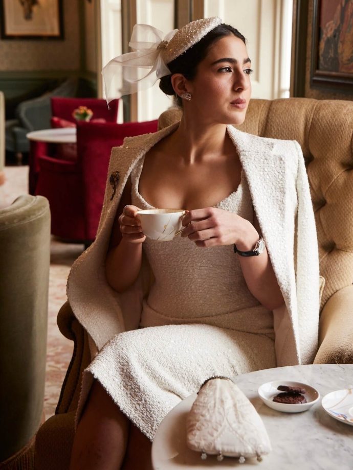 Sara Ali Khan’s White Look Wins Hearts, Fans Say She Looks Like a Real-Life Pataudi Princess 1000783