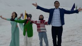 This BTS Will Melt Your Heart! Neil Bhatt’s Impromptu Dance on ‘Yeh Ishq Haaye’ Amid Manali’s Snowy Mountains