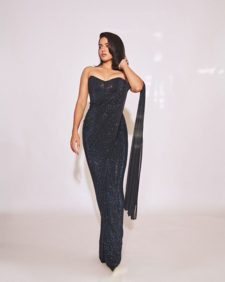 Wamiqa Gabbi Redefines Glamour in a Sculpted Black Gown 1000634