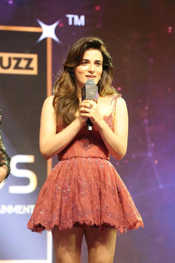 Winning Moments: IWMBuzz Digital Awards Season 8: India’s Biggest OTT and Web Entertainment 1000438