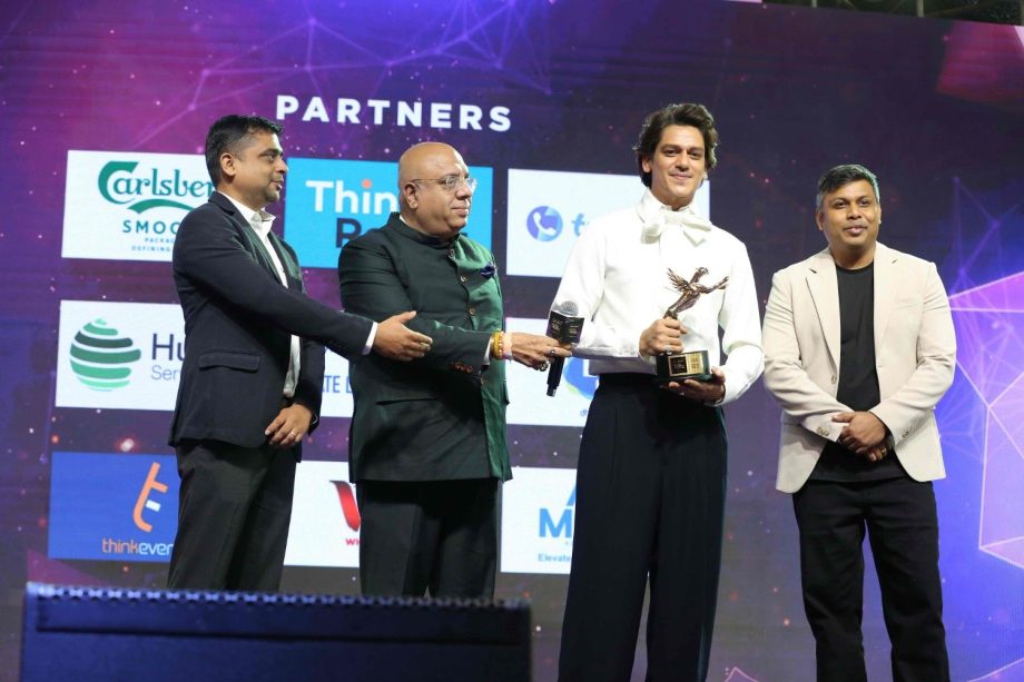 Winning Moments: IWMBuzz Digital Awards Season 8: India’s Biggest OTT and Web Entertainment 1000440