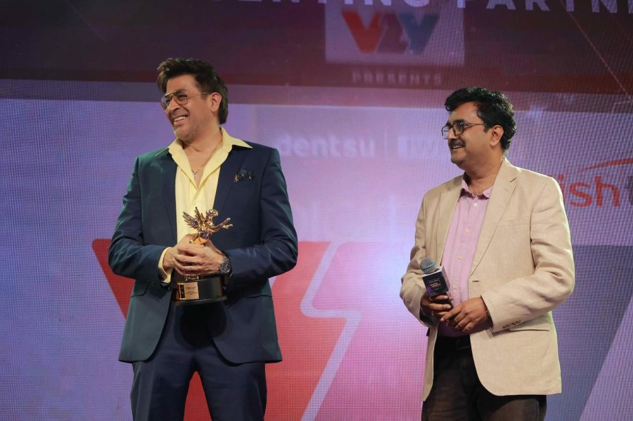 Winning Moments: IWMBuzz Digital Awards Season 8: India’s Biggest OTT and Web Entertainment 1000417
