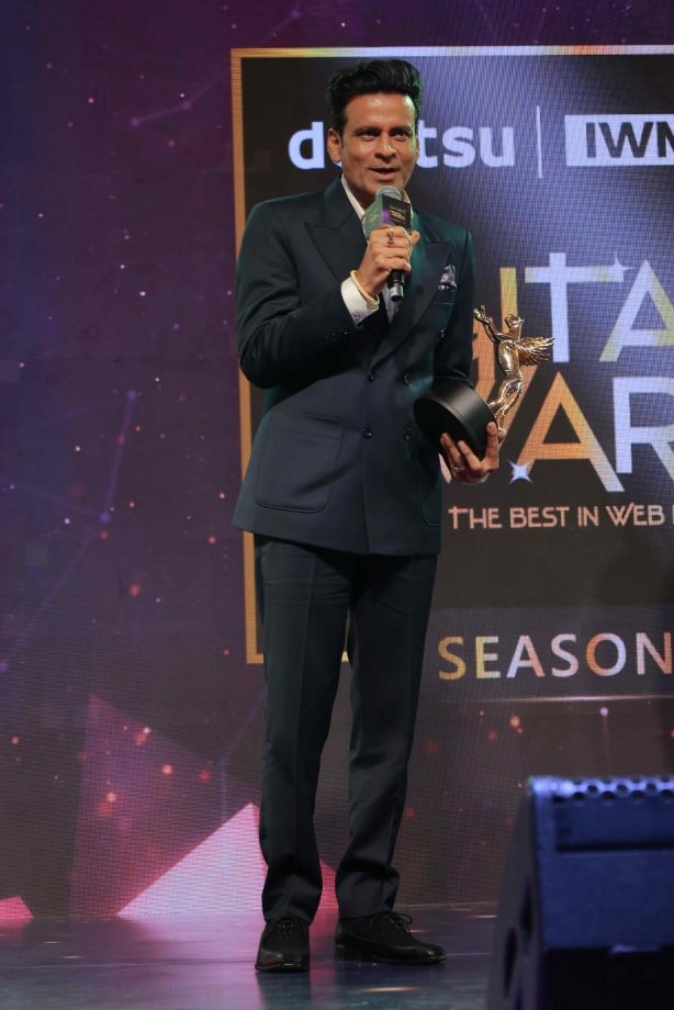 Winning Moments: IWMBuzz Digital Awards Season 8: India’s Biggest OTT and Web Entertainment 1000419