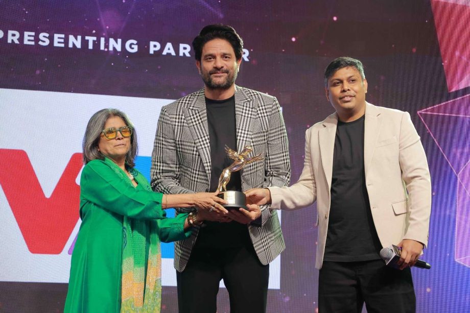 Winning Moments: IWMBuzz Digital Awards Season 8: India’s Biggest OTT and Web Entertainment 1000413