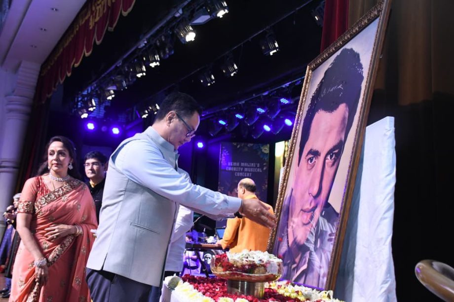 Hema Malini's 60 Years In Cinema Celebration Becomes Extra Special With Heartfelt Tribute To Dharmendra 1