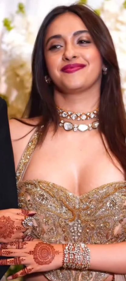 Inside Akansha Ranjan's Two Gorgeous Bridal Looks 1
