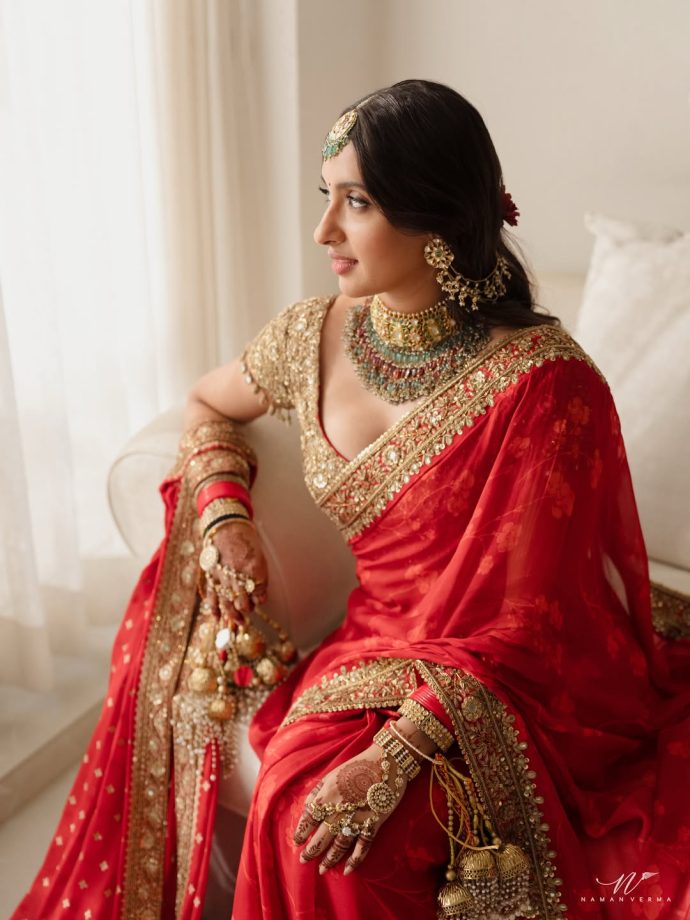 Inside Akansha Ranjan's Two Gorgeous Bridal Looks 1