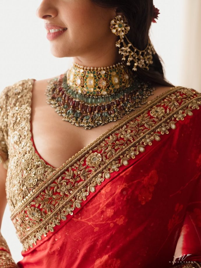 Inside Akansha Ranjan's Two Gorgeous Bridal Looks 1