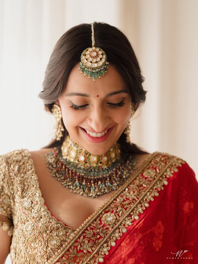 Inside Akansha Ranjan's Two Gorgeous Bridal Looks 1