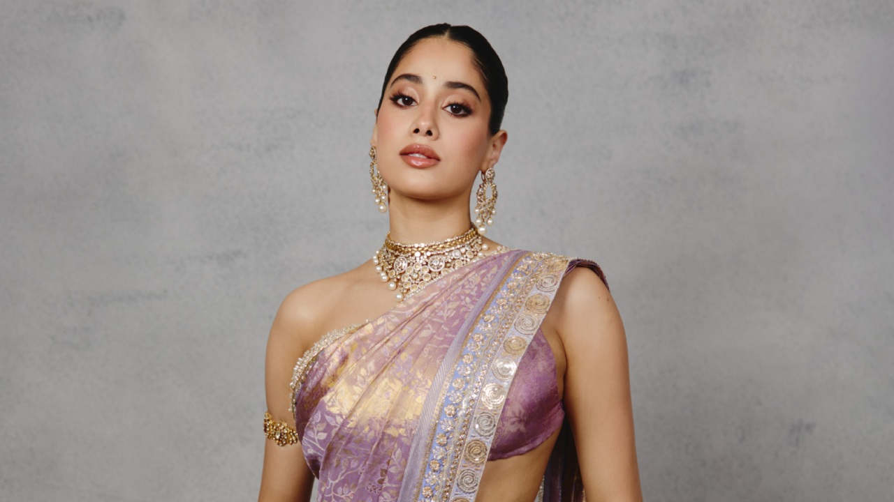 Janhvi Kapoor in a Custom Manish Malhotra Banarasi Saree for Anshula Kapoor and Rohan Thakkar's Wedding Reception 1
