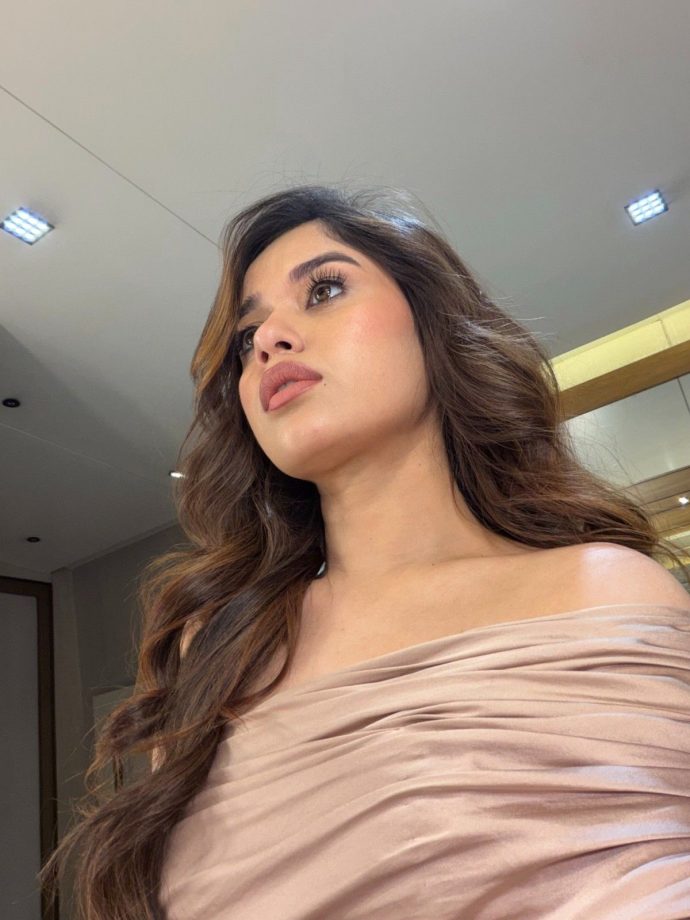 Jannat Zubair Stuns in a Draped Champagne Gown 1