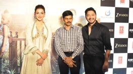 Kajal Aggarwal and Shreyas Talpade Shine at The India Story Green Carpet Screening