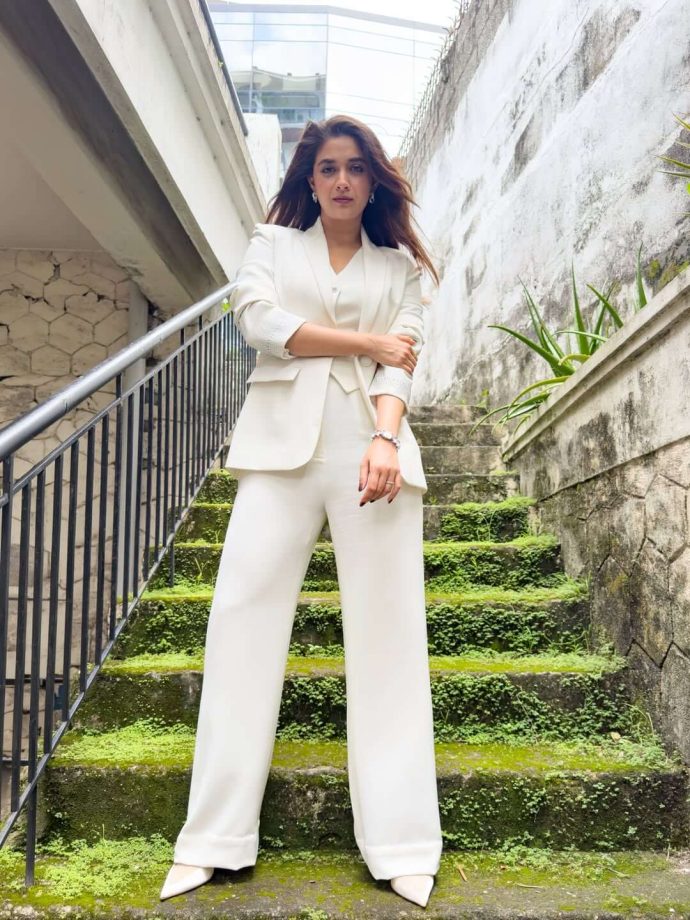 Keerthy Suresh Rocks Sophisticated White Suit Style 1