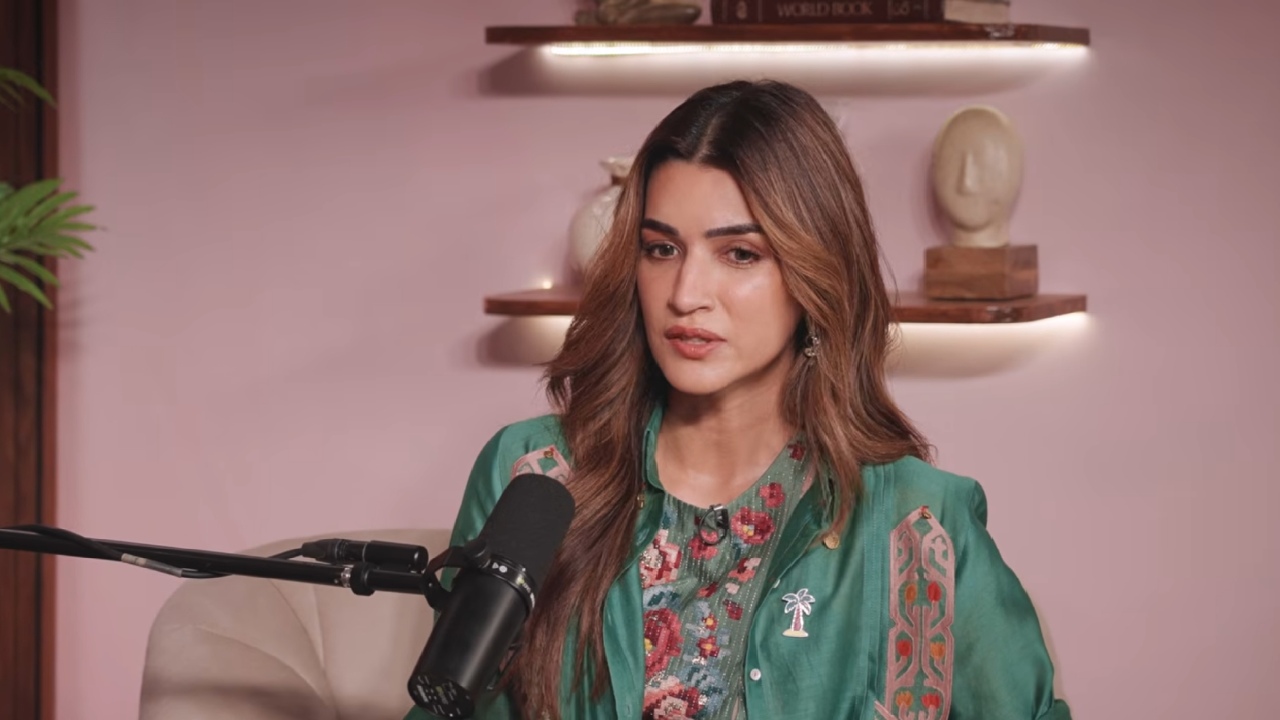 Kriti Sanon Opens Up On Crying After 1st Shoot, Her Mother Giving Priyanka Chopra's Example & Item Songs In Bollywood 1