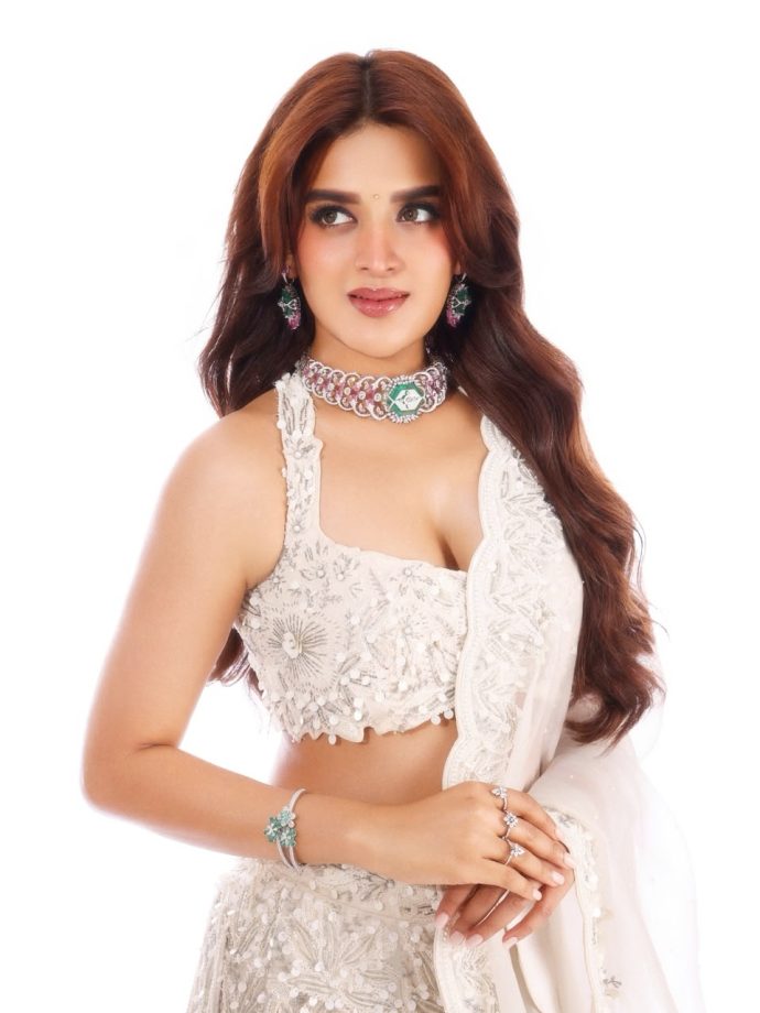 Nidhhi Agerwal Stuns, Ivory Glamour Wins 1