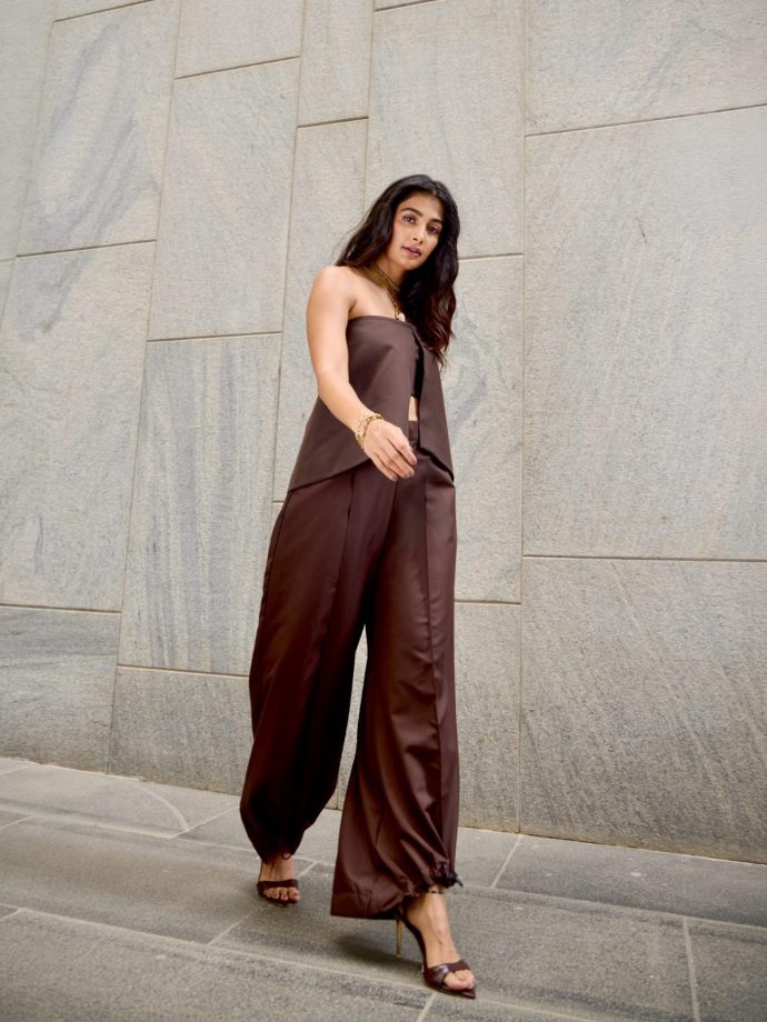 Pooja Hegde Serves Chic Brown Co-Ord Set Fashion 1