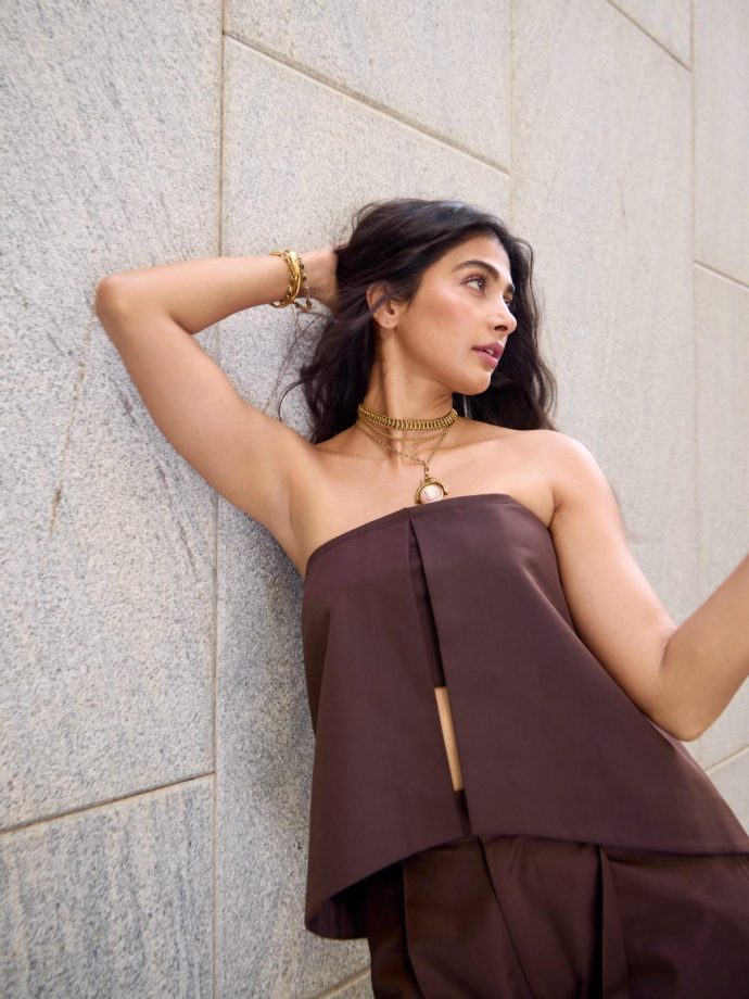 Pooja Hegde Serves Chic Brown Co-Ord Set Fashion 1