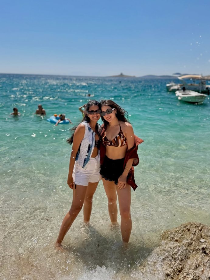Sara Ali Khan's Vacation Carousel Celebrates Girlfriendship 1