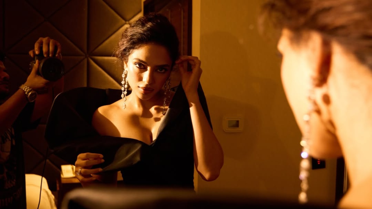 Sobhita Dhulipala Stuns Black Couture Drama, Bold Glamour 1