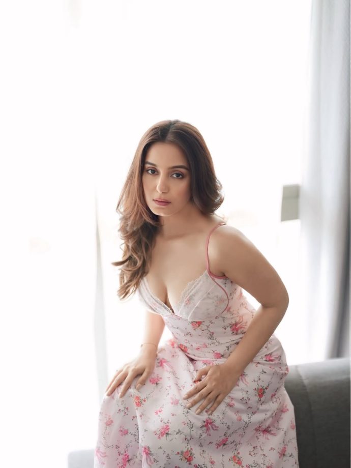 Srishty Rode Brings White Dress Floral Monsoon Charm 1