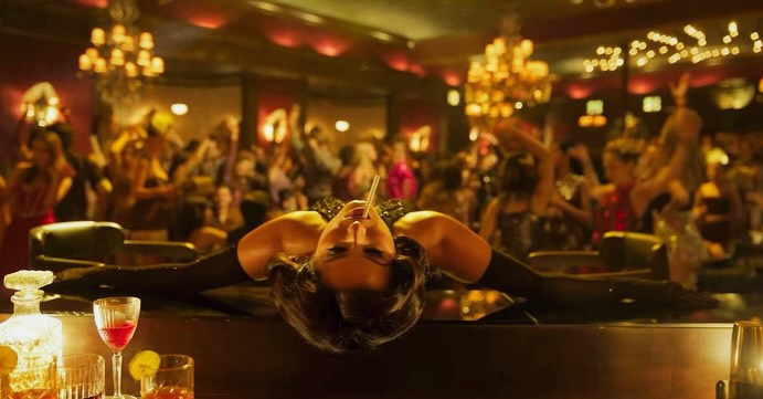 Tara Sutaria Unveils Her First Look as Rebecca From Toxic, Channeling Timeless Vintage Glamour 1