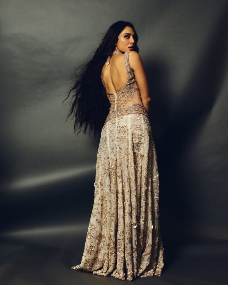 Aditi Rao Hydari, Sobhita Dhulipala Rule This Week's Couture Fashion 1