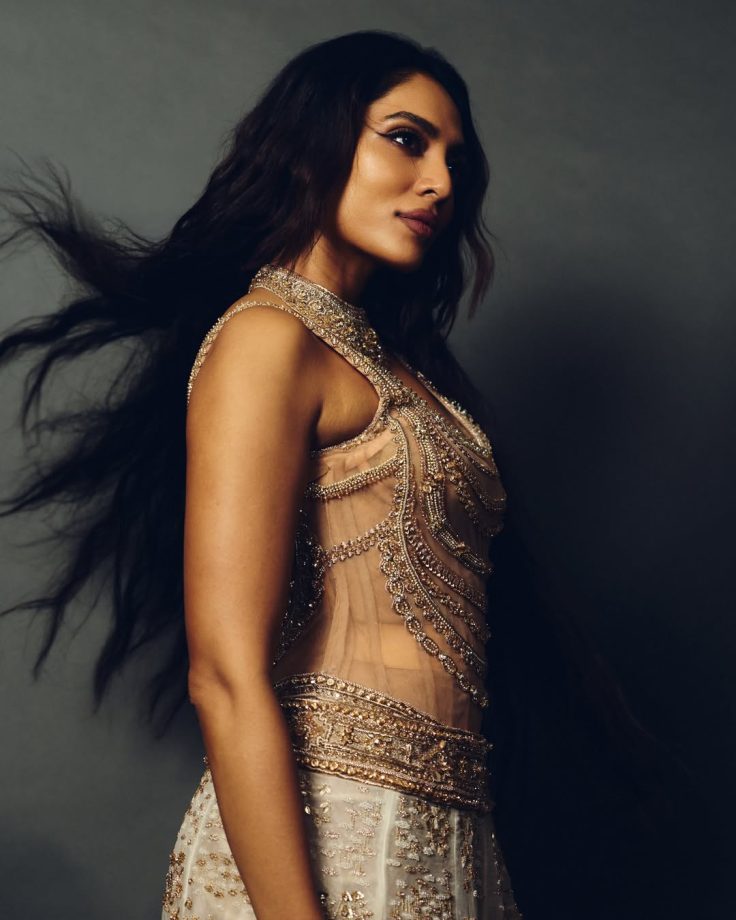 Aditi Rao Hydari, Sobhita Dhulipala Rule This Week's Couture Fashion 1