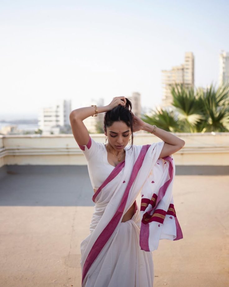 Anna Ben, Amala Paul, Shruti Haasan, Sobhita Dhulipala Serve 4 Stunning Kasavu White Saree Looks 1