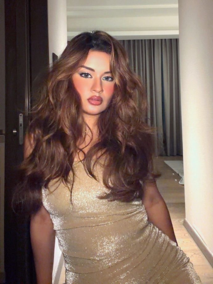 Avneet Kaur Golden Glittering Dress Exudes Sparkle, Glamour 1