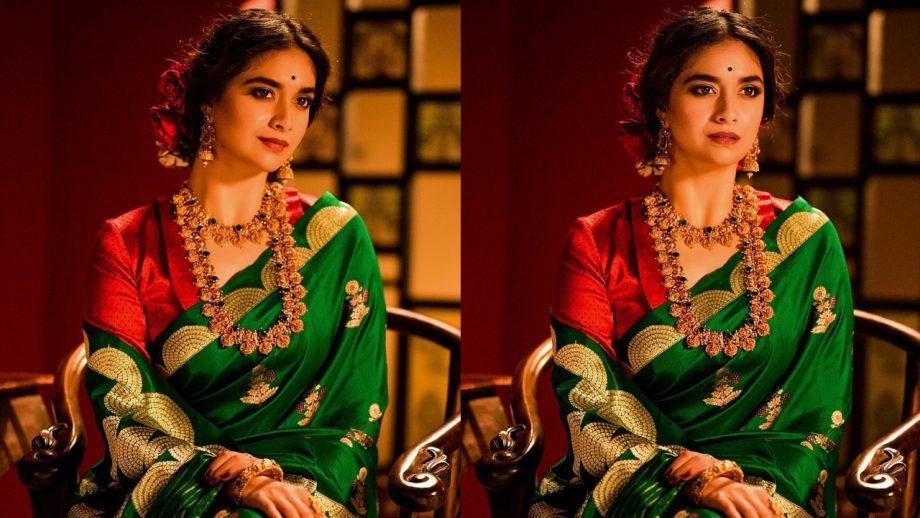 Green Color Independence Day Look Inspo: Pooja Hegde, Keerthy Suresh, Anupama Parameswaran, Samantha Ruth Prabhu 1
