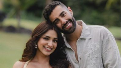 Jiya Shankar Gets Emotional As Boyfriend Kaaran Dhanak Proposes—’You Find Love When You Least Expect’