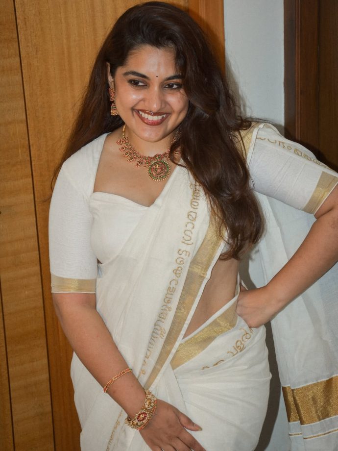 Kasavu Saree for Onam: Anumol Anukutty, Nivetha Thomas and Anna Ben Serve Festive Fashion Goals 1