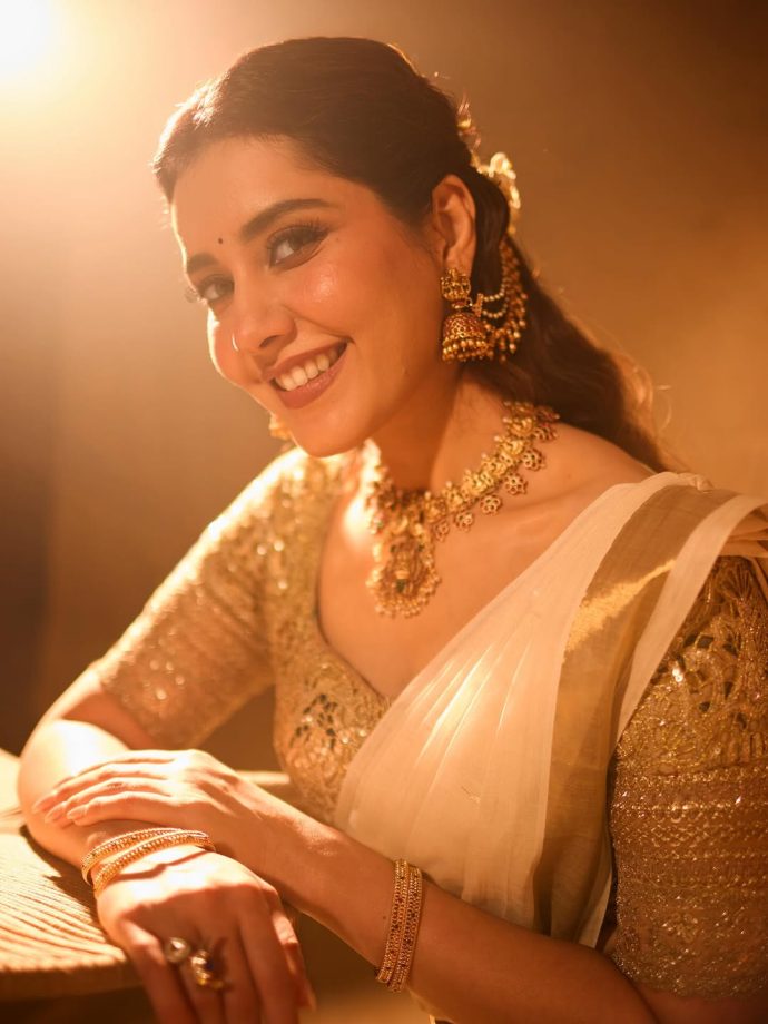 Kasavu Saree Onam Looks 2026: Raashii Khanna, Rajisha Vijayan and Anarkali Nazar 1