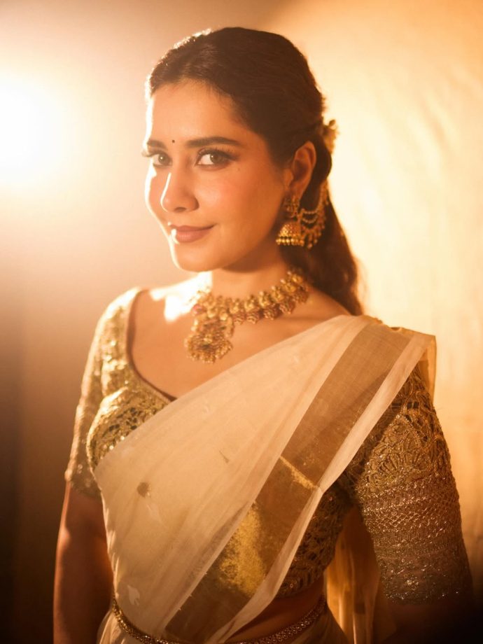 Kasavu Saree Onam Looks 2026: Raashii Khanna, Rajisha Vijayan and Anarkali Nazar 1