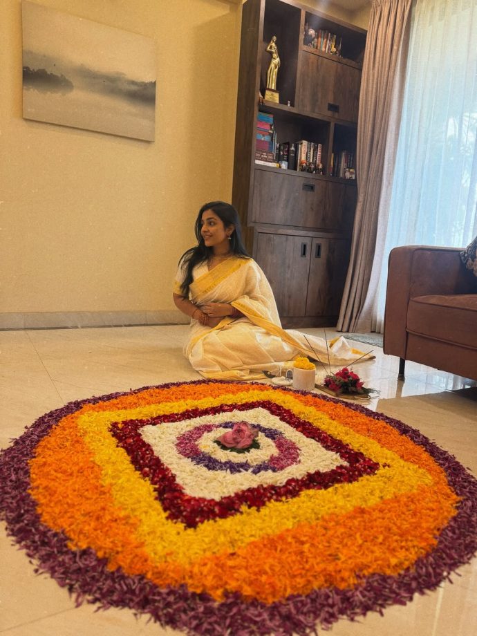 Kasavu Saree Onam Looks 2026: Raashii Khanna, Rajisha Vijayan and Anarkali Nazar 1