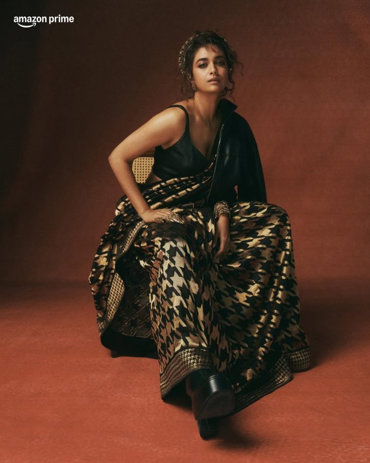 Keerthy Suresh, Malavika Mohanan, Raashii Khanna Slay Black Silk Saree Looks 1