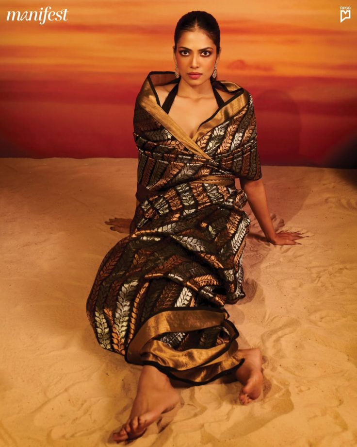 Keerthy Suresh, Malavika Mohanan, Raashii Khanna Slay Black Silk Saree Looks 1
